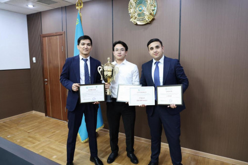 مەملەكەتتىك قىزمەتشىلەر پىكىرسايىستا باس قوستى