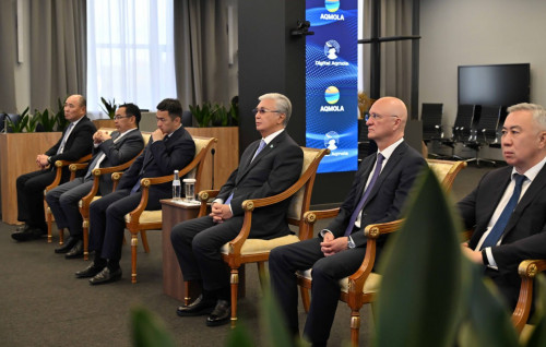 مەملەكەت باسشىسى تەلەكوپىر ارقىلى قوسشى قالاسىن تابيعي گازعا قوسۋ راسىمىنە قاتىستى