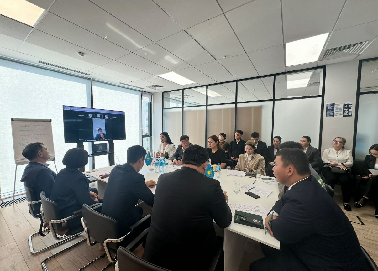 ۇەۇ وكىلدەرى پرەزيدەنت جولداۋىن تالقىلادى