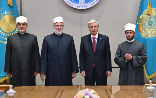 پرەزيدەنت «ءال-ازھار» ۋنيۆەرسيتەتى جوعارعى يمامىنىڭ ورىنباسارىمەن كەزدەستى