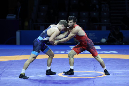 دەمەۋ جادىراەۆ الەم چەمپيوناتىن جەڭىسپەن باستادى