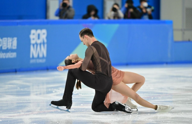 مانەرلەپ سىرعاناۋدان وليمپياداعا ىرىكتەۋ ءتۋرنيرى باستالدى