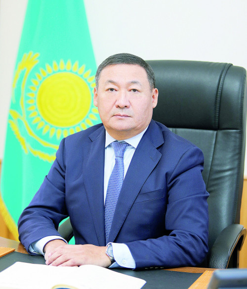 ونەركاسىپپەن ورىلگەن داڭق جولى