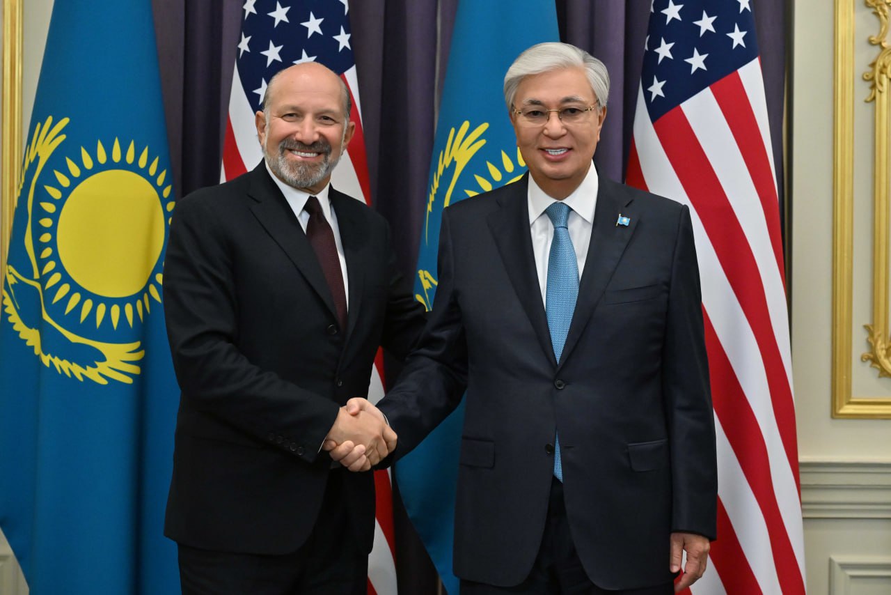 مەملەكەت باسشىسى اقش ساۋدا مينيسترىمەن كەزدەستى