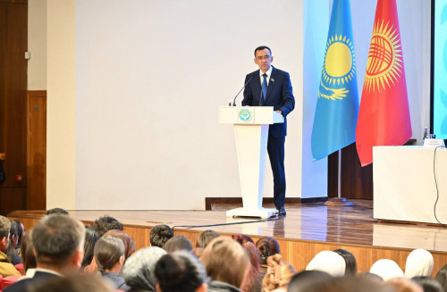 قازاق-قىرعىز زيالىلارىنىڭ IX فورۋمى ءوتتى