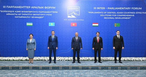 ماۋلەن اشىمباەۆ ورتالىق ازيا مەملەكەتتەرىنىڭ III پارلامەنتارالىق فورۋمىنا قاتىستى