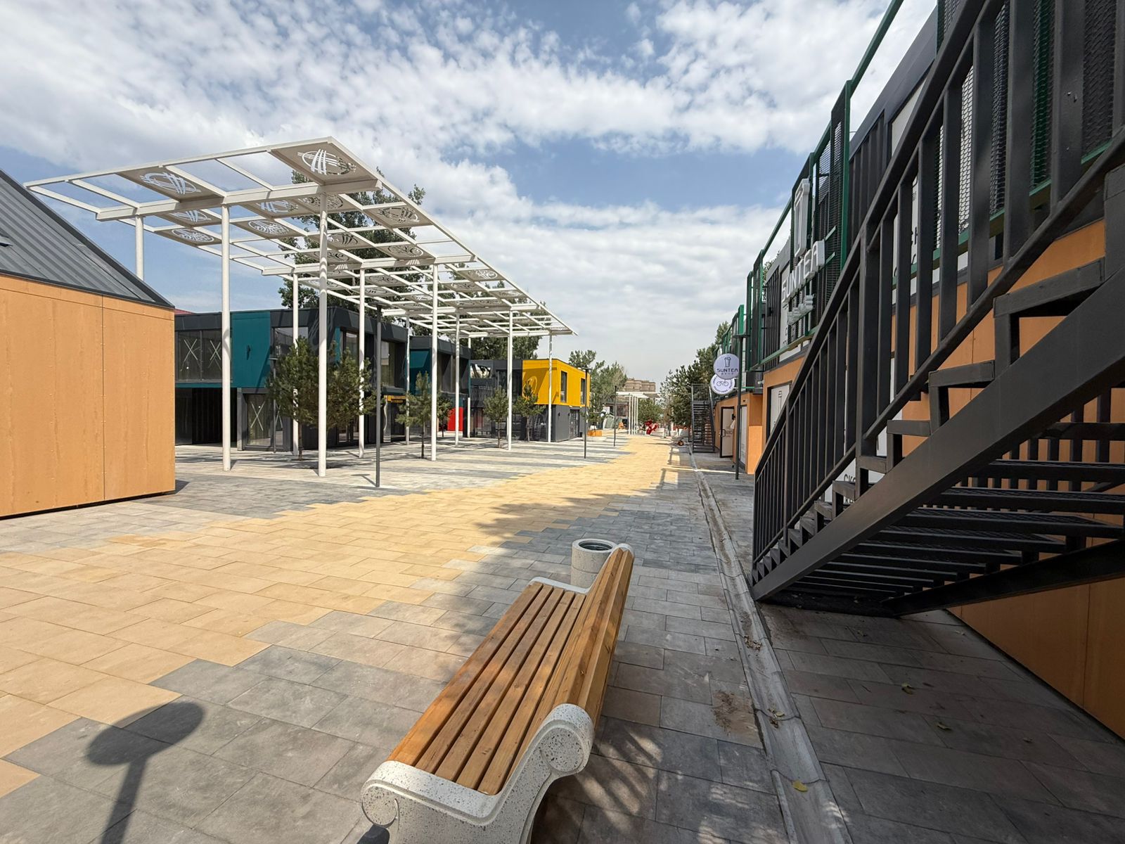 قازاقستاندا العاشقى بوكس-پارك اشىلادى