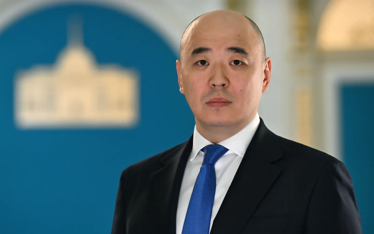 قانات شارلاپاەۆ قىزمەتىنەن كەتتى