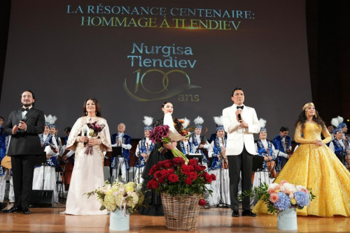 پاريجدە نۇرعيسا تىلەنديەۆتىڭ 100 جىلدىعى اتالىپ ءوتتى