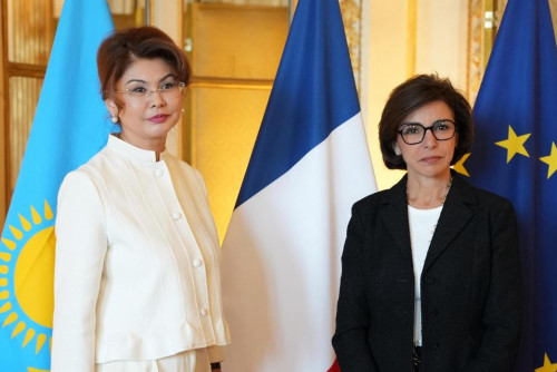 فرانتسيا مەن قازاقستان اراسىنداعى مادەني بايلانىس بەكي ءتۇستى