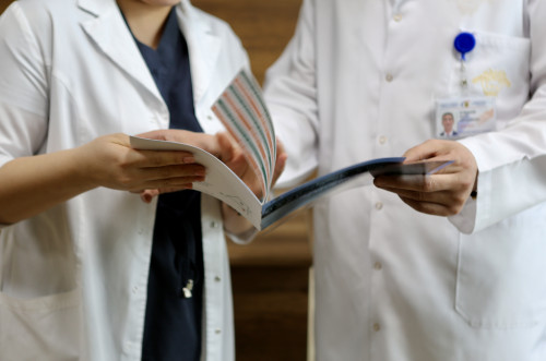 ەلىمىزگە ەم ىزدەپ كەلەتىن شەتەلدىكتەر كوبەيگەن