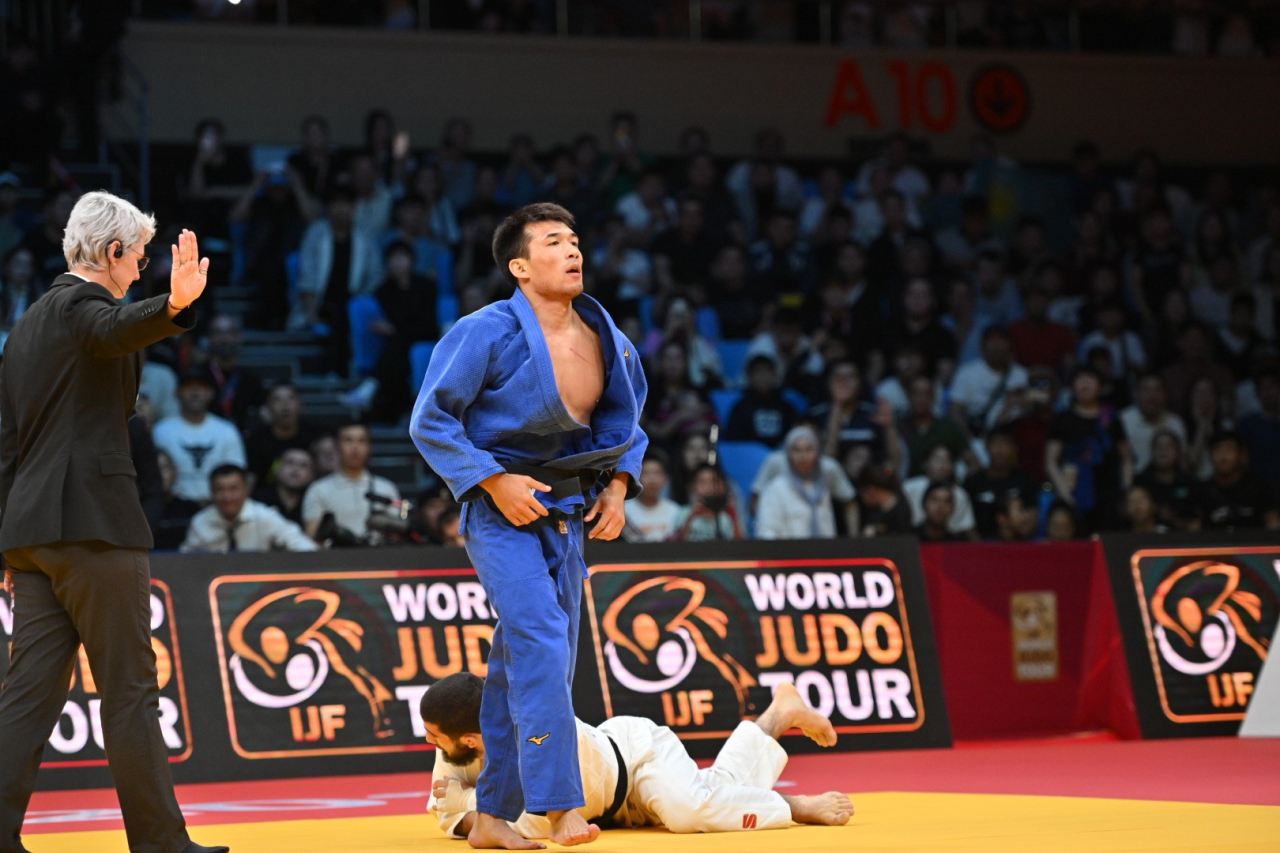 حوك-تىڭ ستيپەندياسىنا يەلىك ەتكەن سپورتشىلار بەلگىلى بولدى