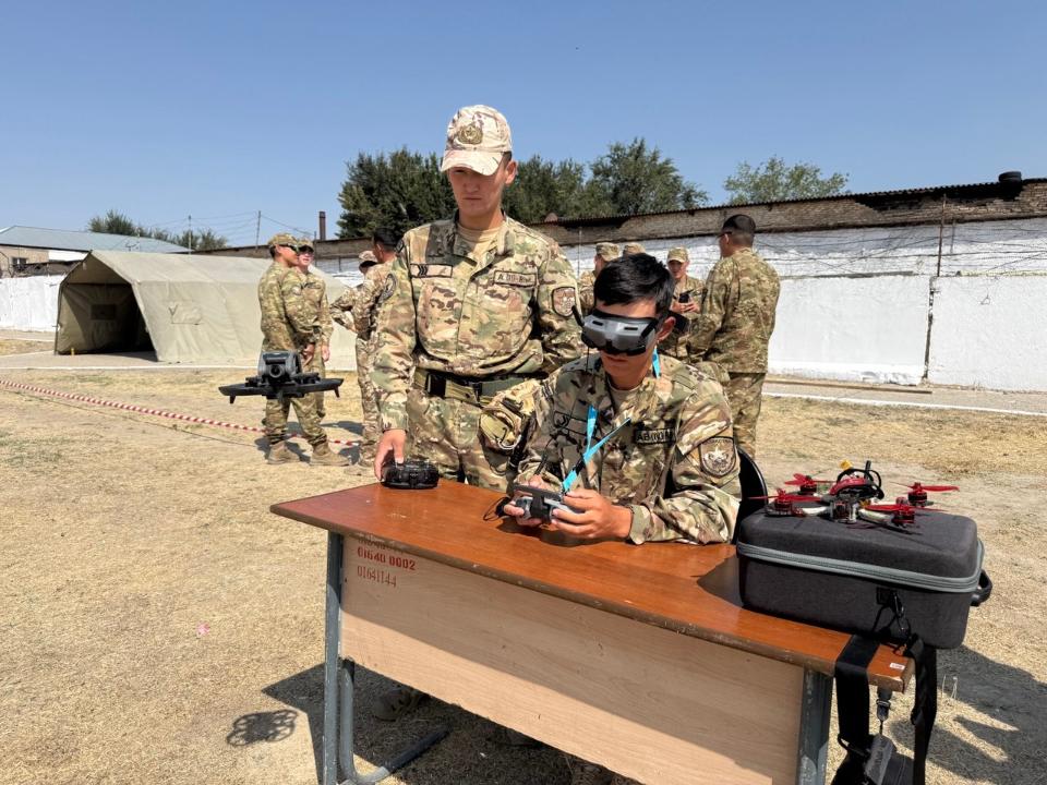 تارازدا ۇۇا وپەراتورلارى اراسىندا اسەرلى ارميا سايىستارى ءوتتى