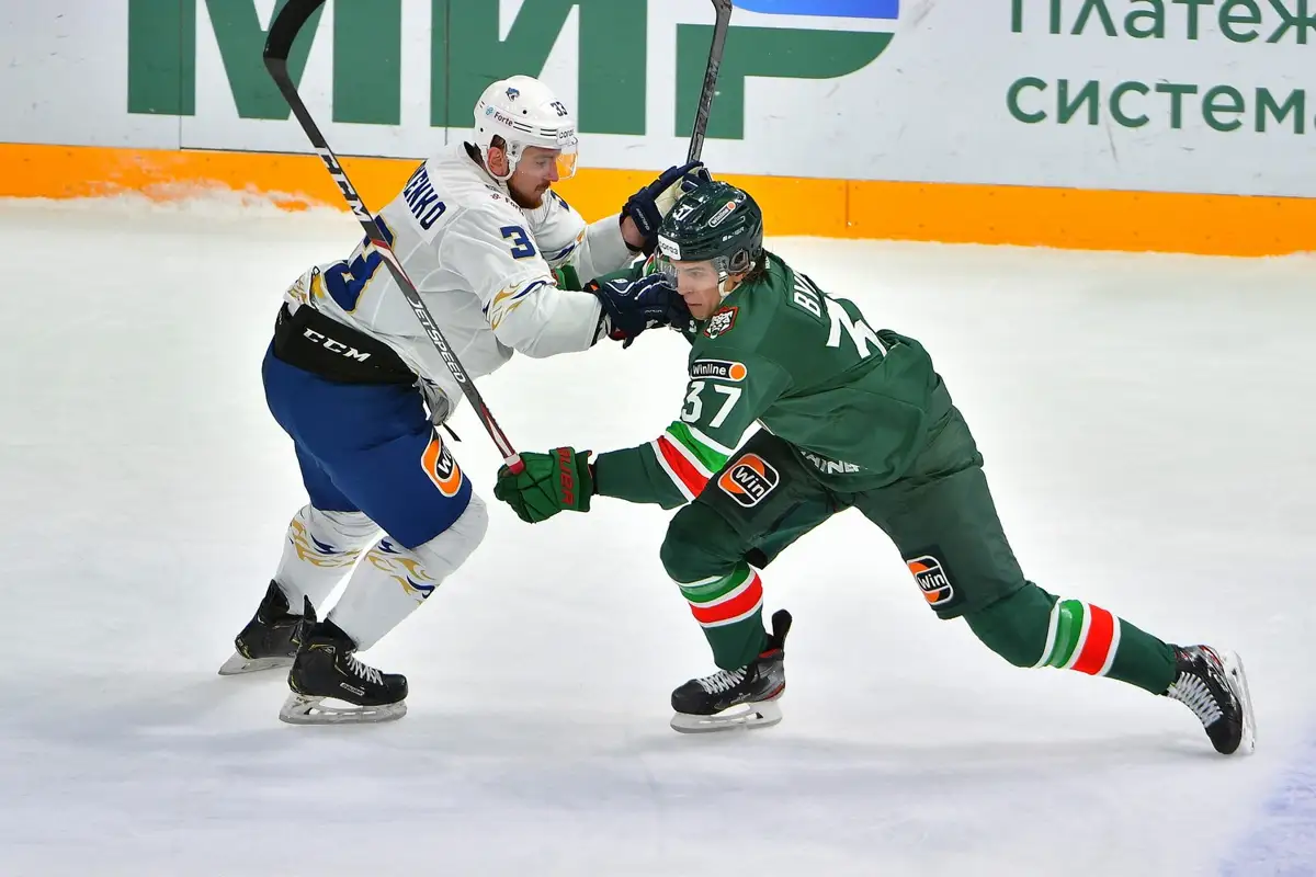 «بارىس» «اق بارستان» ۇتىلدى