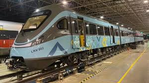 استانادا 29-30 قىركۇيەكتە العاشقى LRT پويىزى جولعا شىعادى