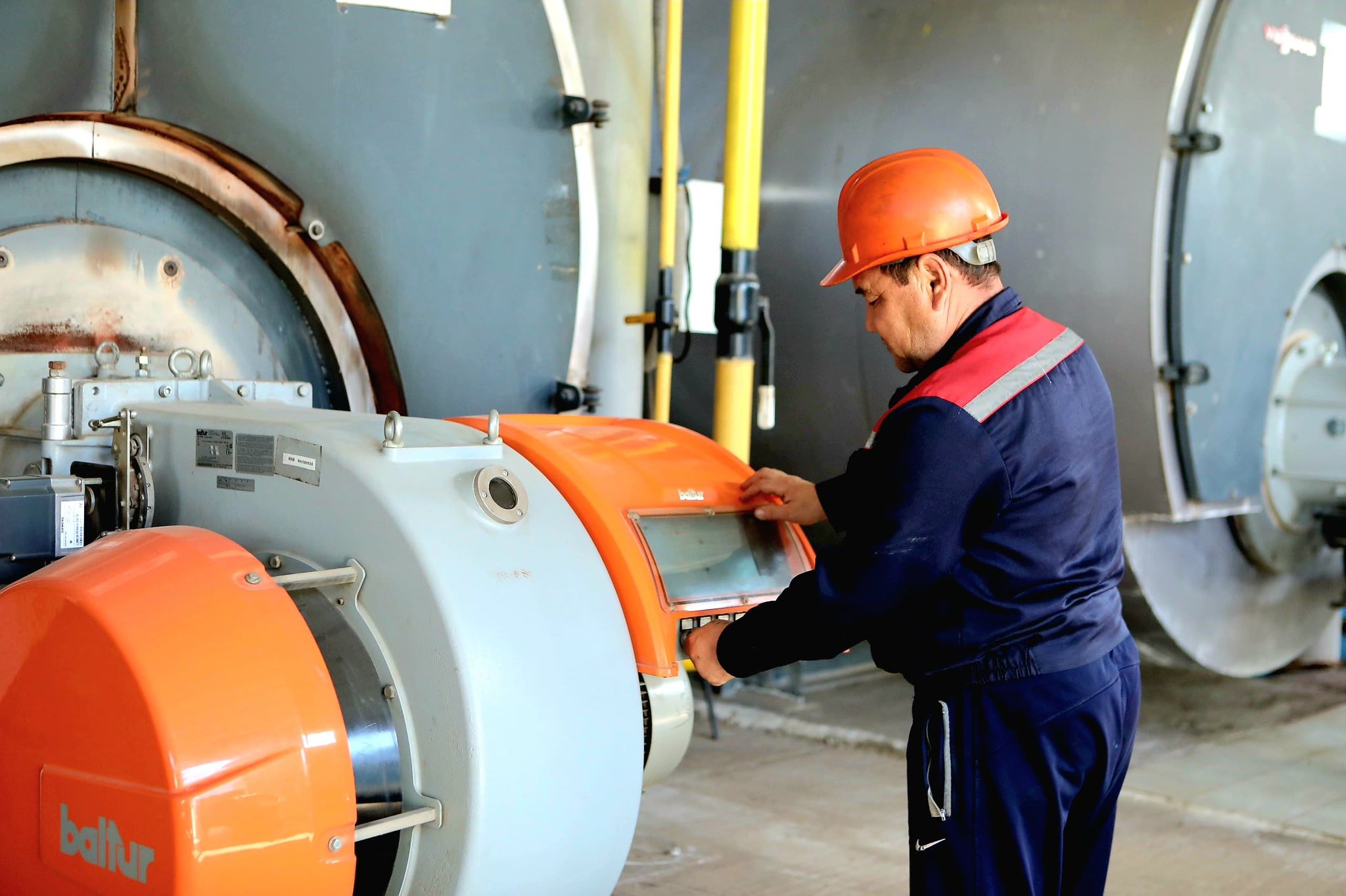 پاۆلودار قالاسىندا بارلىق عيماراتتار ورتالىق جىلۋمەن قامتىلدى