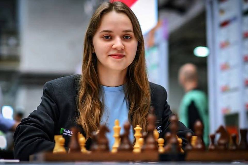 بالاباەۆا –  الەم چەمپيونى