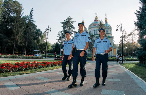 پوليگلوت ۇلاندىقتار ءتارتىپتى قامتاماسىز ەتەدى