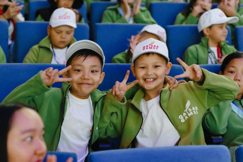 ەلوردادا ەرەكشە بالالار سايىستى