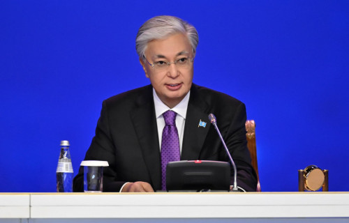 پرەزيدەنت جاساندى ينتەللەكتىنى دامىتۋ جونىندەگى كەڭەستىڭ العاشقى وتىرىسىن وتكىزدى  