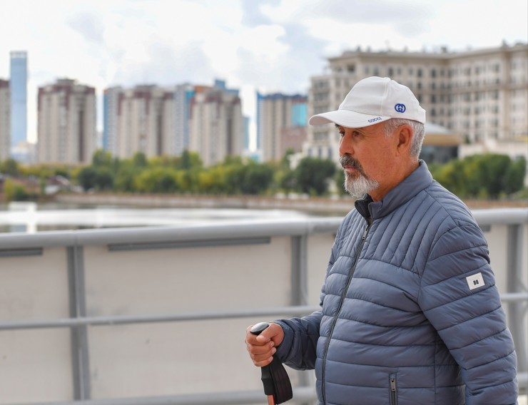 ادەمى قارتايۋ – ابىروي