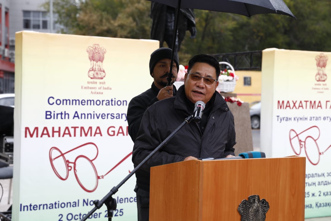 گانديدىڭ گۋمانيستىك مۇراسى