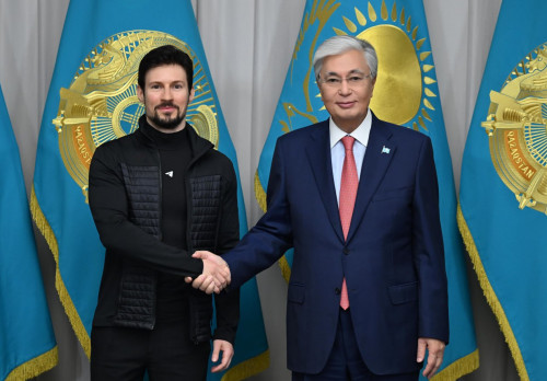 ق.توقاەۆ Telegram مەسسەندجەرىنىڭ نەگىزىن قالاۋشى پاۆەل دۋروۆپەن كەزدەستى