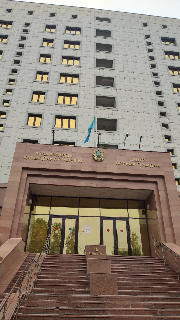 مەرەكەسى كەزىندە مۇعالىمدەر جالاقىسىز ءجۇر