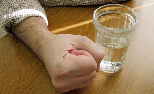 قۇقىق بۇزىپ, قوعامدىق جۇمىسقا تارتىلدى