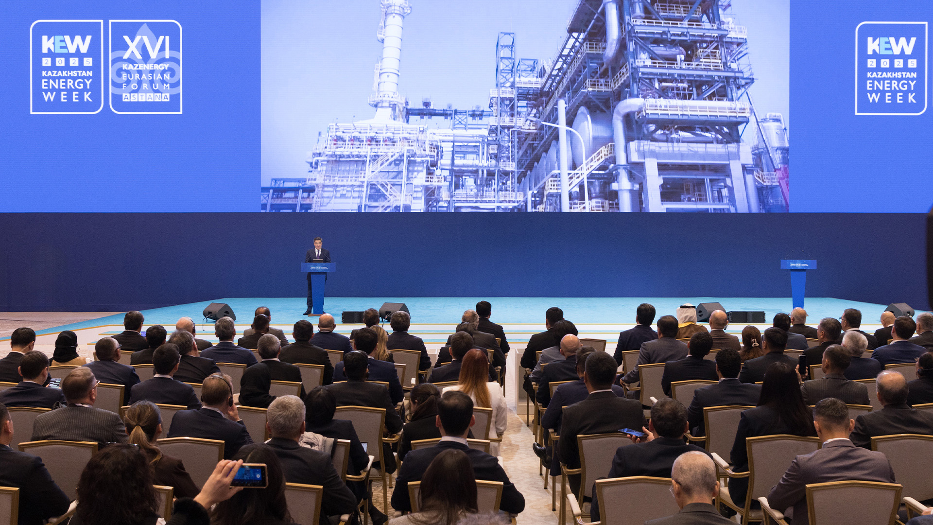 حالىقارالىق فورۋم قاتىسۋشىلارىنا مەملەكەت باسشىسىنىڭ ۇندەۋى وقىلدى