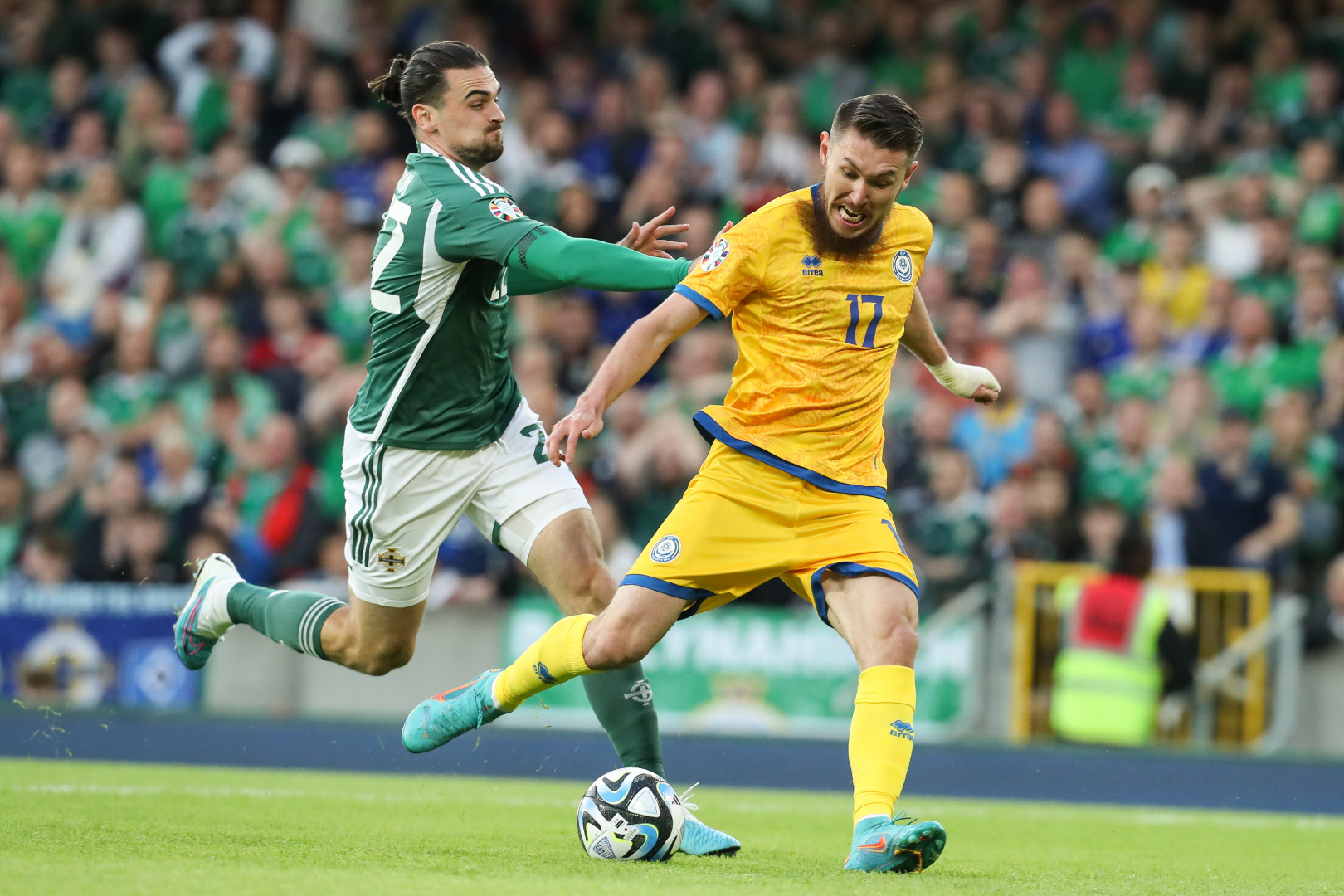 قازاقستان سولتۇستىك يرلاندياعا قارسى وينايدى