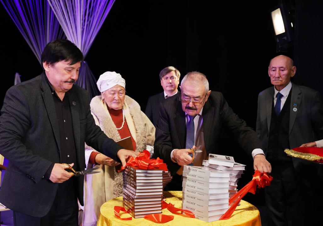 قالامگەرگە قۇرمەت كورسەتىلدى