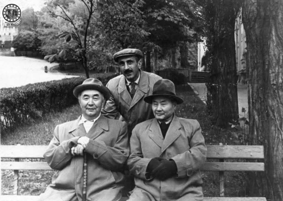 قانەكەڭ مەن الەكەڭ