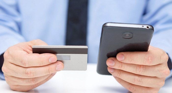 جي ءموبيلدى اۋدارىمداردى تالداپ جاتىر