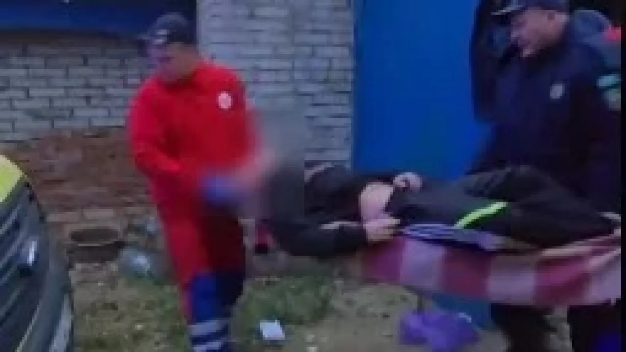 قوستانايدا قۇتقارۋشىلار گازدان ۋلانعان 2 ادامدى امان الىپ قالدى