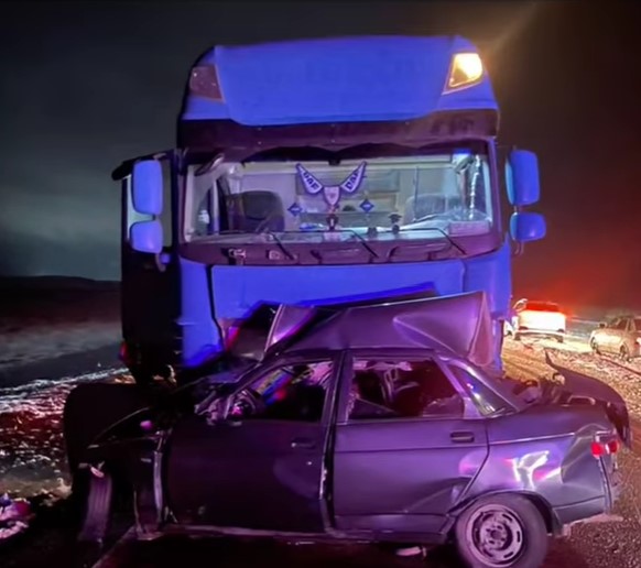 پاۆلوداردا جانتۇرشىگەرلىك جول اپاتىنان ەكى ادام قازا تاپتى