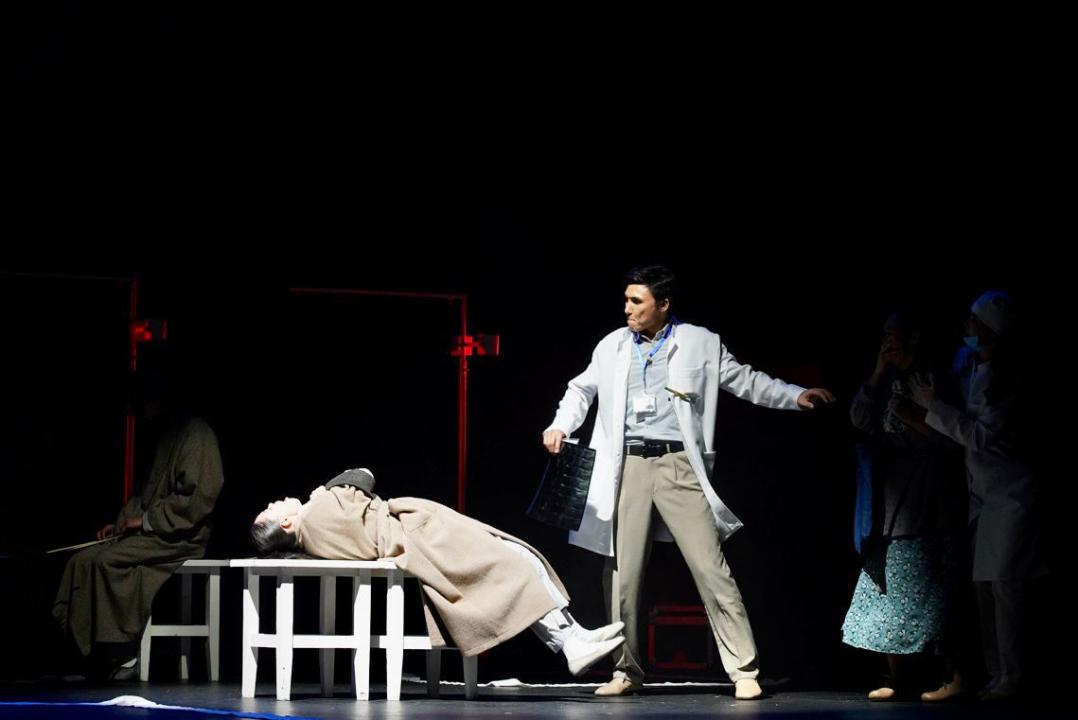 ماسكەۋ ساحناسىندا تولەن ابدىكتىڭ شىعارمالارى دارىپتەلدى