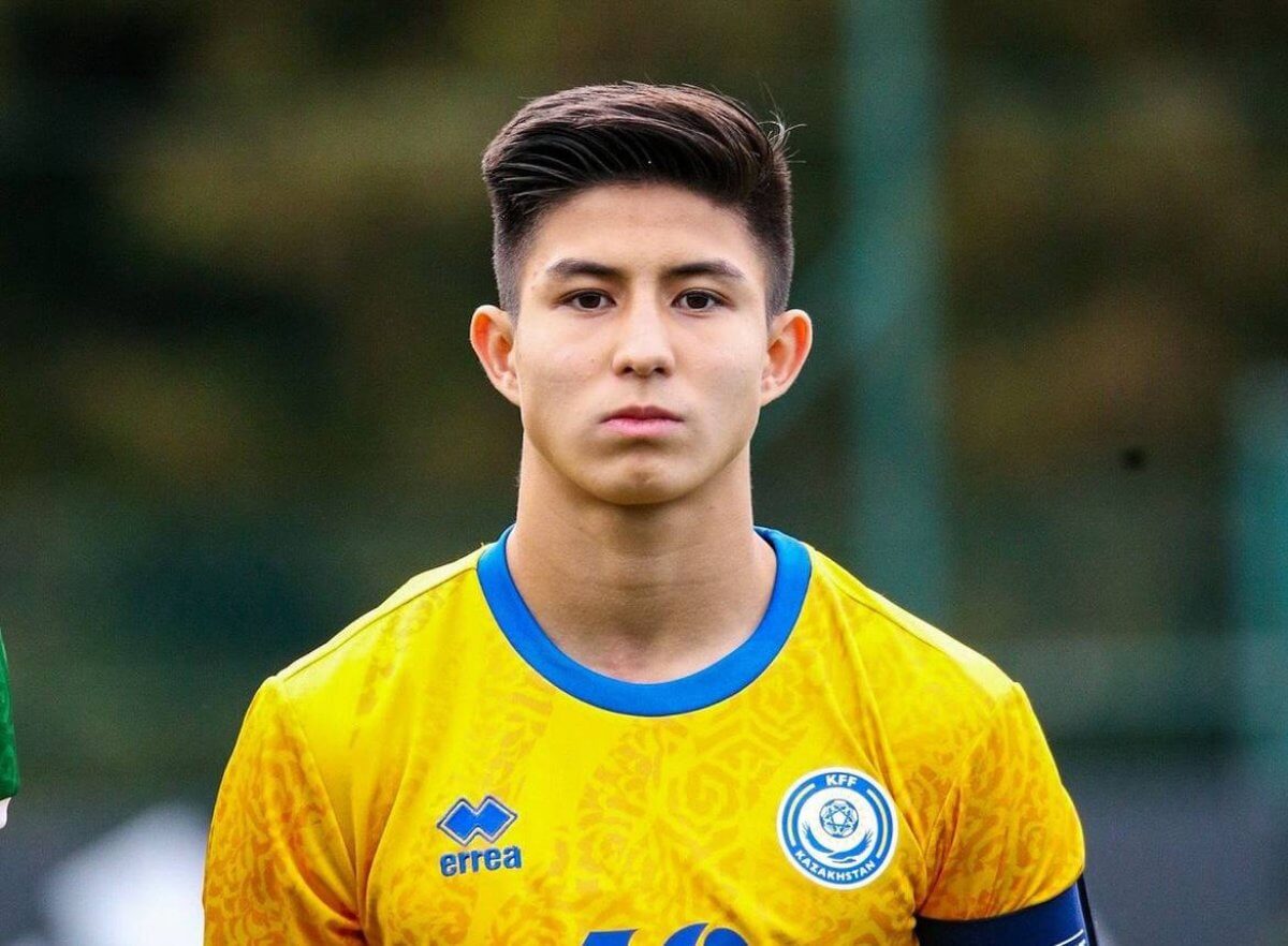 داستان ساتپاەۆ جاس فۋتبولشىلاردىڭ الەمدىك رەيتينگىندە كوش باستادى