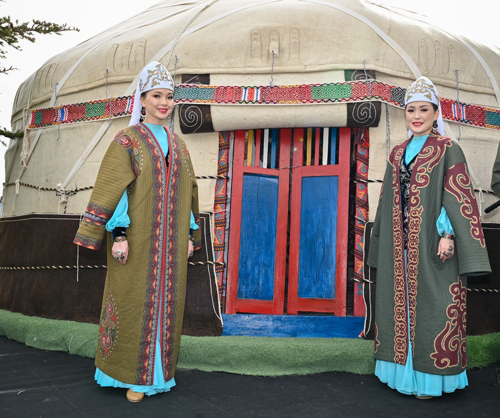 ماڭعىستاۋدان تۇركسوي-عا ەرەكشە سىي: انكارا تورىندە قازاقتىڭ اعاش ءۇيى تىگىلدى