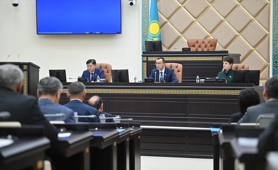 كۇماندى كىرىستەرگە توسقاۋىل قويىلادى