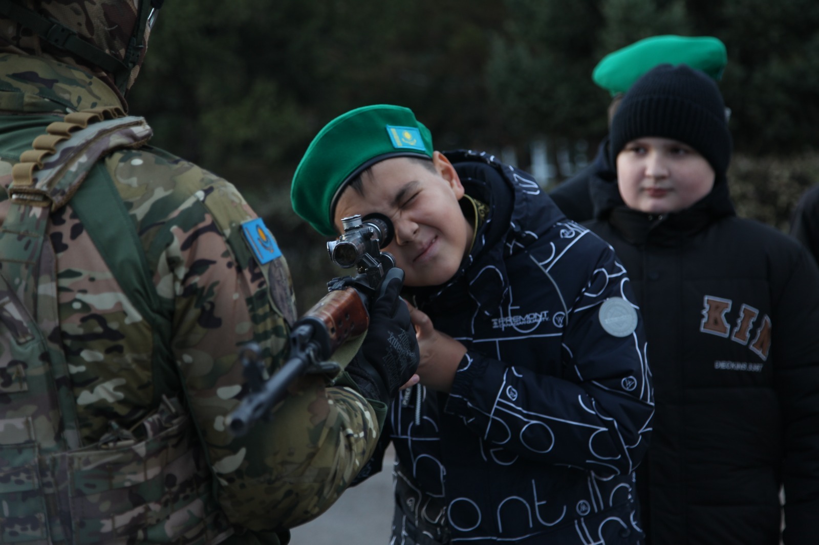 جاس شەكاراشىلاردىڭ جاڭا بەلەسى