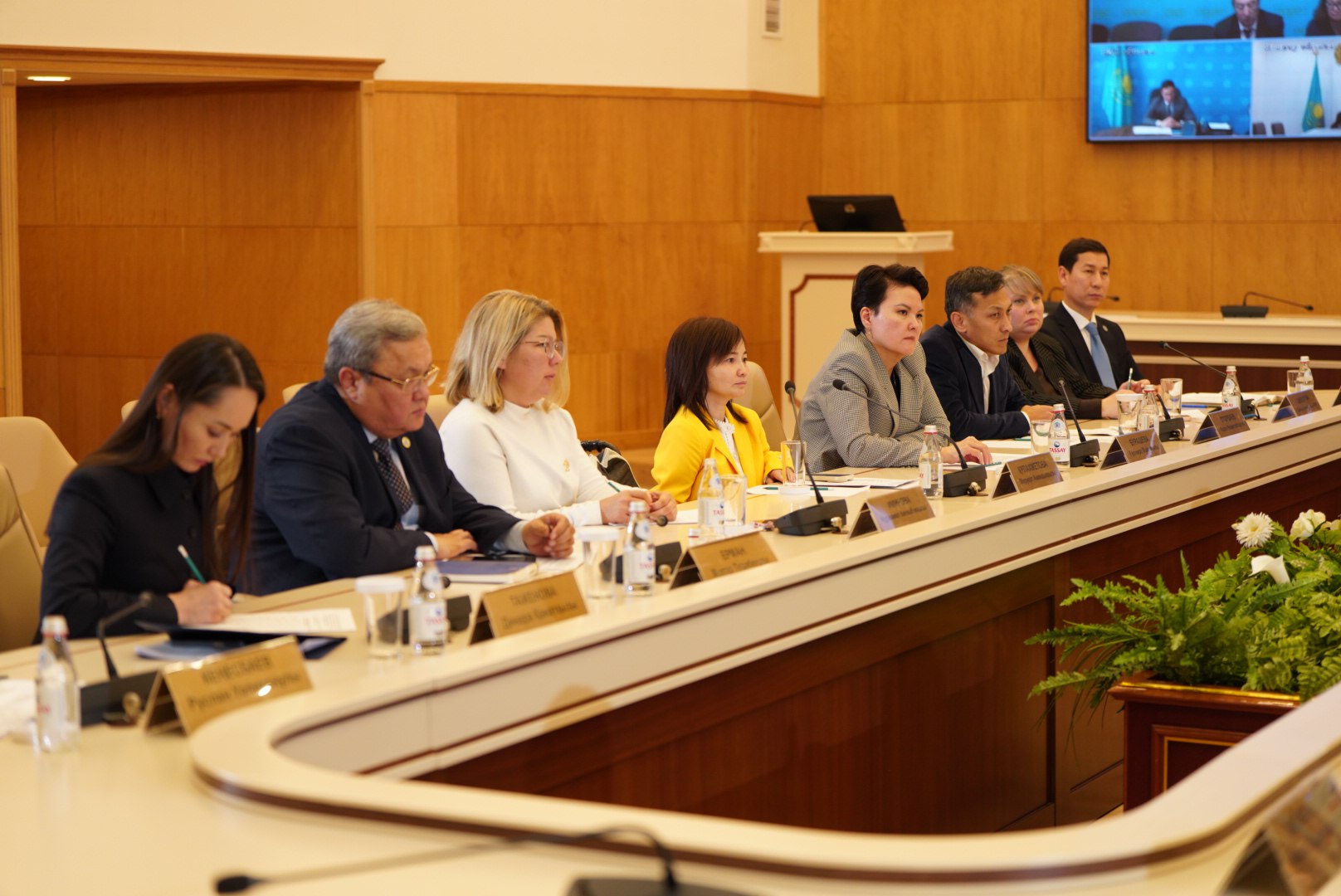 ينكليۋزيۆتى سايلاۋ – بارشاعا تەڭ مۇمكىندىك