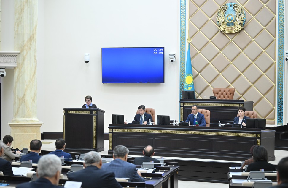 جاساندى ينتەللەكت تۋرالى زاڭ ماجىلىسكە قايتارىلدى