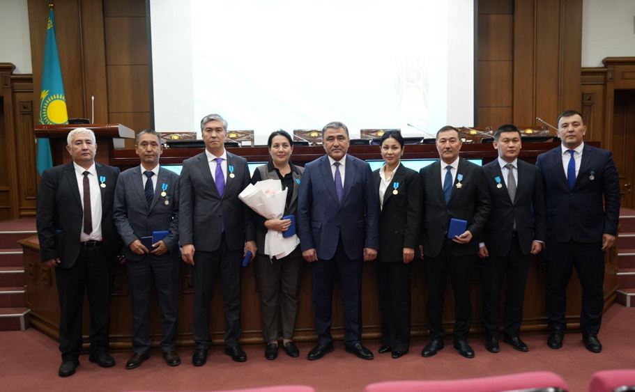 سۋ سالاسىنىڭ 266 مامانى ماراپاتتالدى