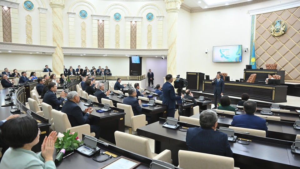 سەناتتاعى سالتاناتتى ءراسىم