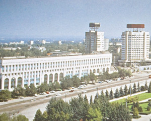 وتكەن كۇندە بەلگى بار