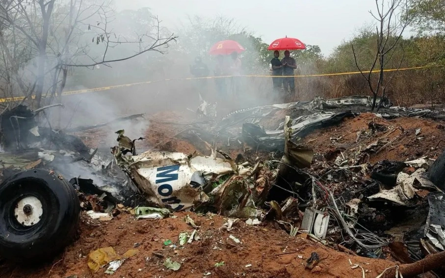 كەنيادا ۇشاق اپاتىنان 11 ادام قازا تاپتى