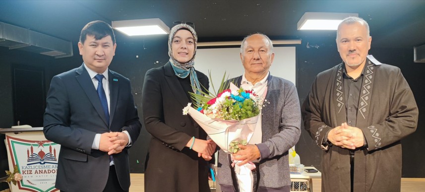 تۇرىك الەمى تانيتىن بولادى