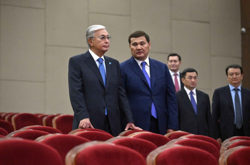 پرەزيدەنت ونەر ورتالىعىنا باردى