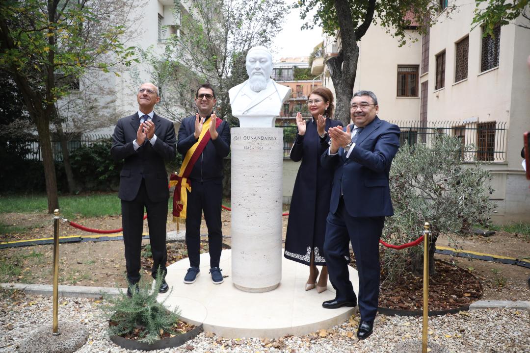 يتاليا حالقىنىڭ ابايعا قۇرمەتى